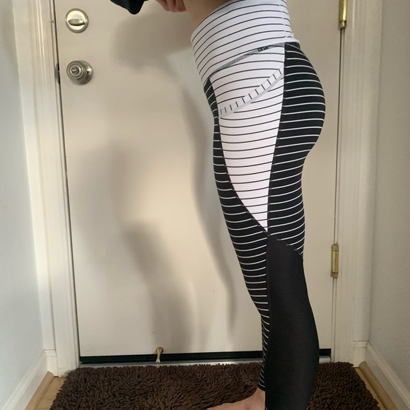 Athleta leggings - Picture 2 of 3